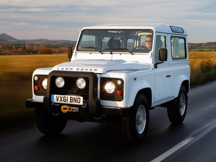  Land Rover Defender 90 Station Wagon 2007 года  (EU) (фото 14 из 25)